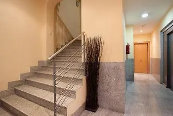 Lodging Apartments Ramblas Liceu Barcelona Spanien